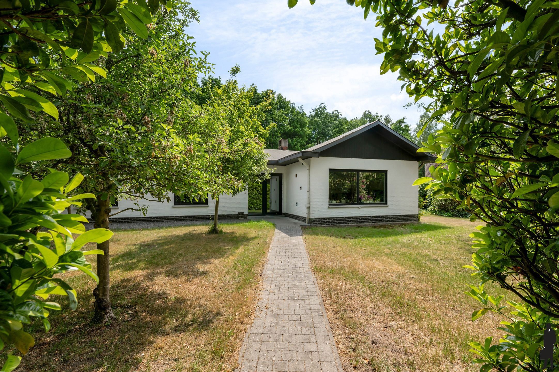 Instapklare laagbouwwoning in Europese wijk te Mol foto 3