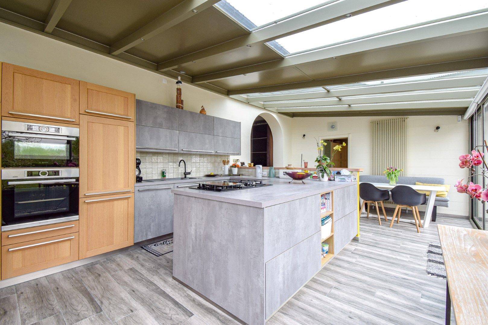 Instapklare woning met 5 slaapkamers en mogelijkheid achterliggende landbouwgrond foto 7
