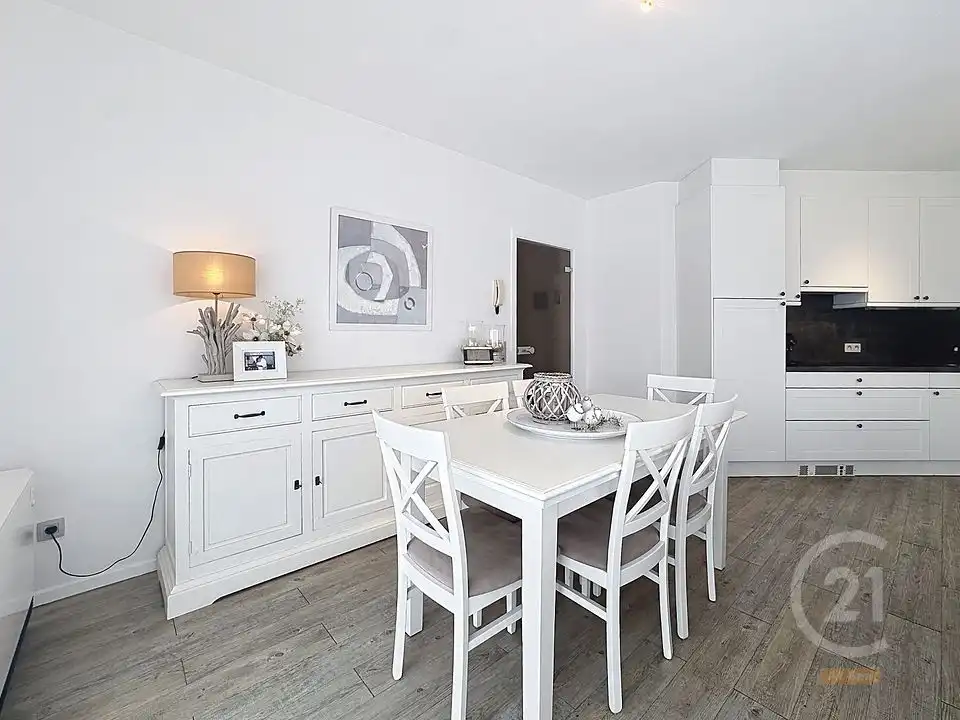 Prachtig 2-slaapkamerappartement met uniek zicht op de golf inclusief parkeerplaats foto 7