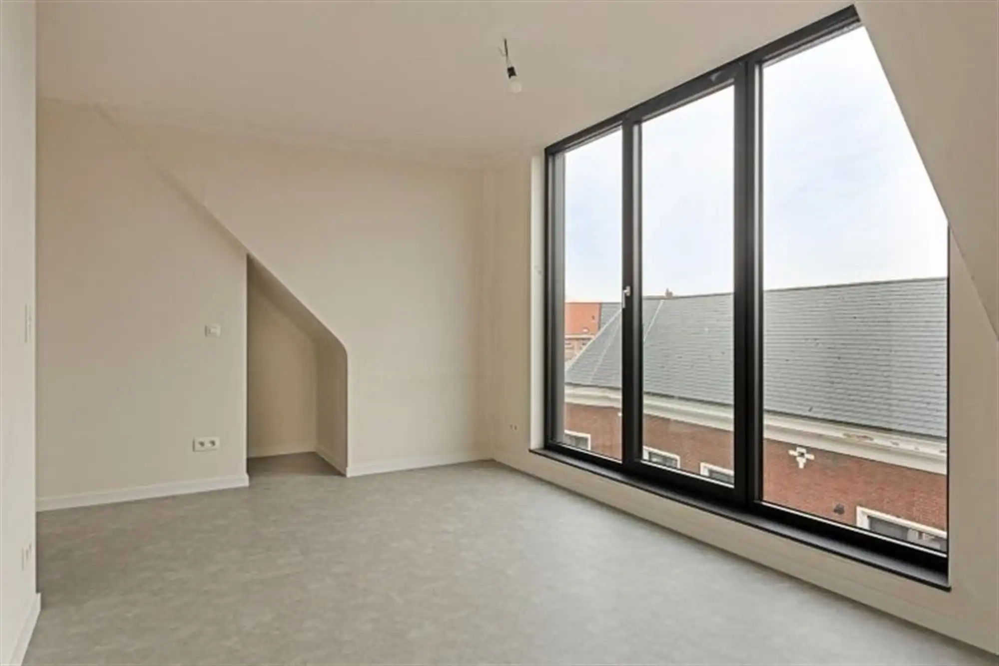 Nieuwbouwappartement met 2 slaapkamers en lift in centrum foto 16