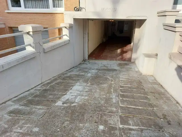 Garagebox nabij centrum en zeedijk foto {{pictureIndex}}