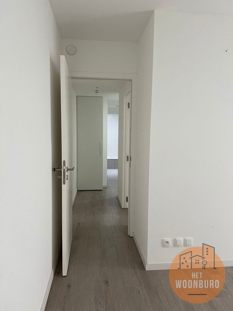 Gelijkvloersappartement met tuin, kelder en parkeerplaats foto 11