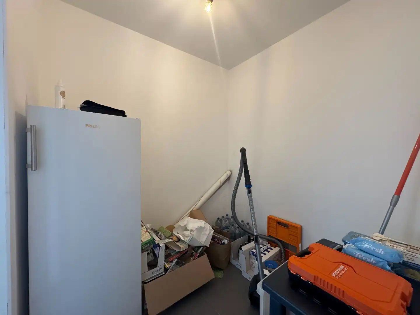 TE HUUR - Gerenoveerde halfopen bebouwing  foto 13