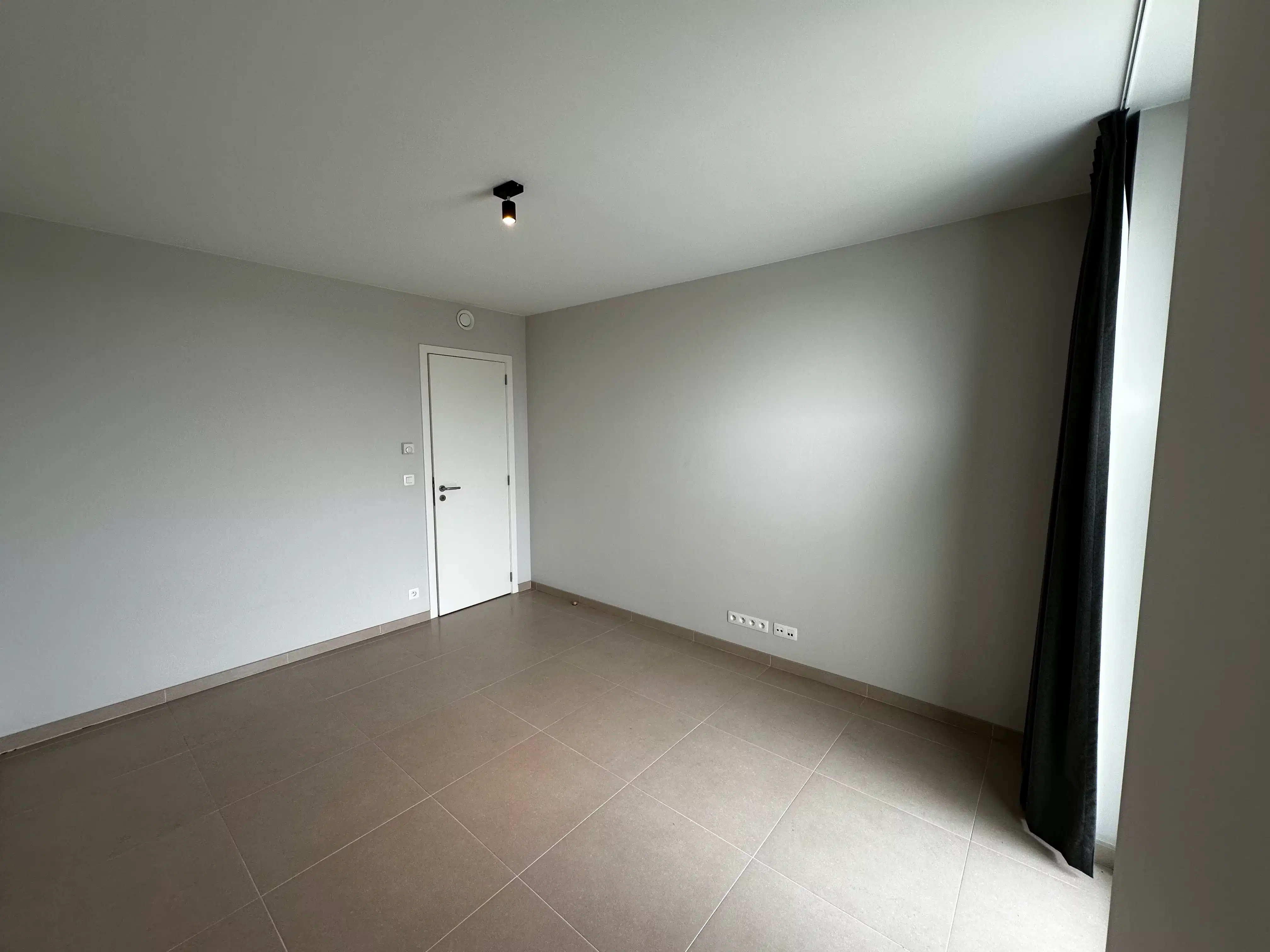 Recent één slaapkamer appartement in centrum van Aalter foto 12