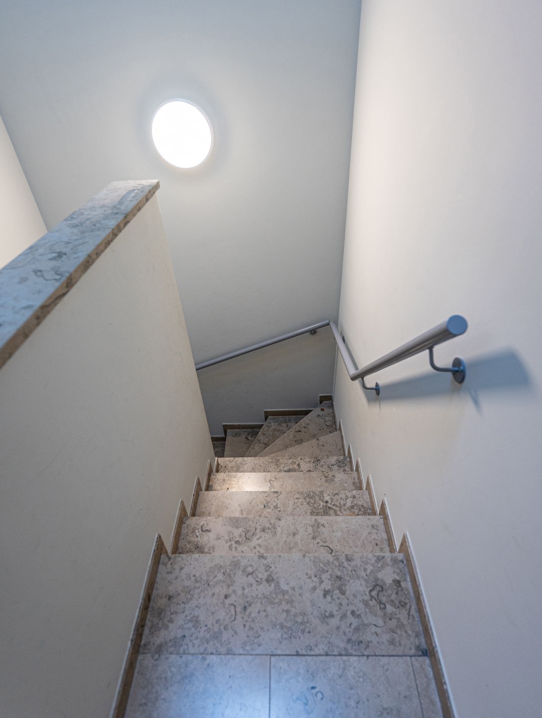 Duplexappartement met groot terras, gelegen in het centrum van Schriek. foto 18