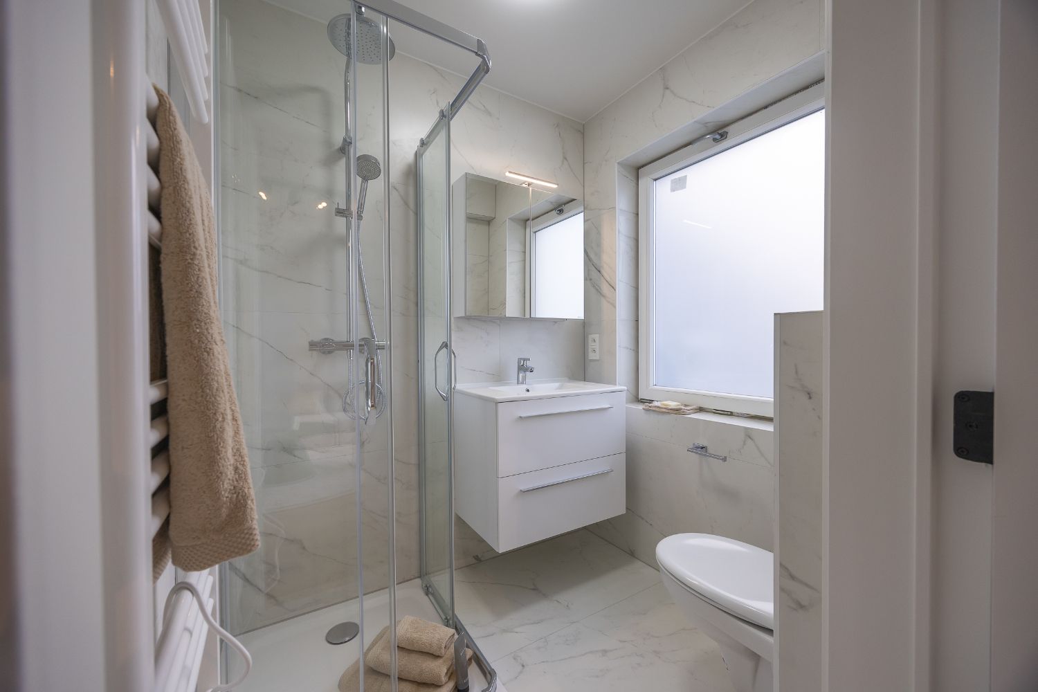 Prachtig gerenoveerde studio in het centrum van Middelkerke foto 12