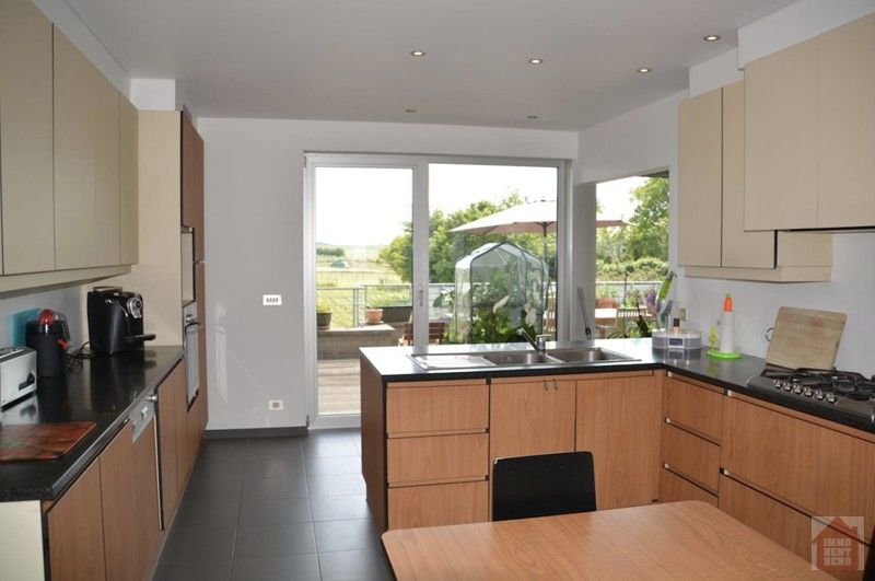 Appartement met 5 slaapkamers en groot terras met uitzicht op de velden foto 5