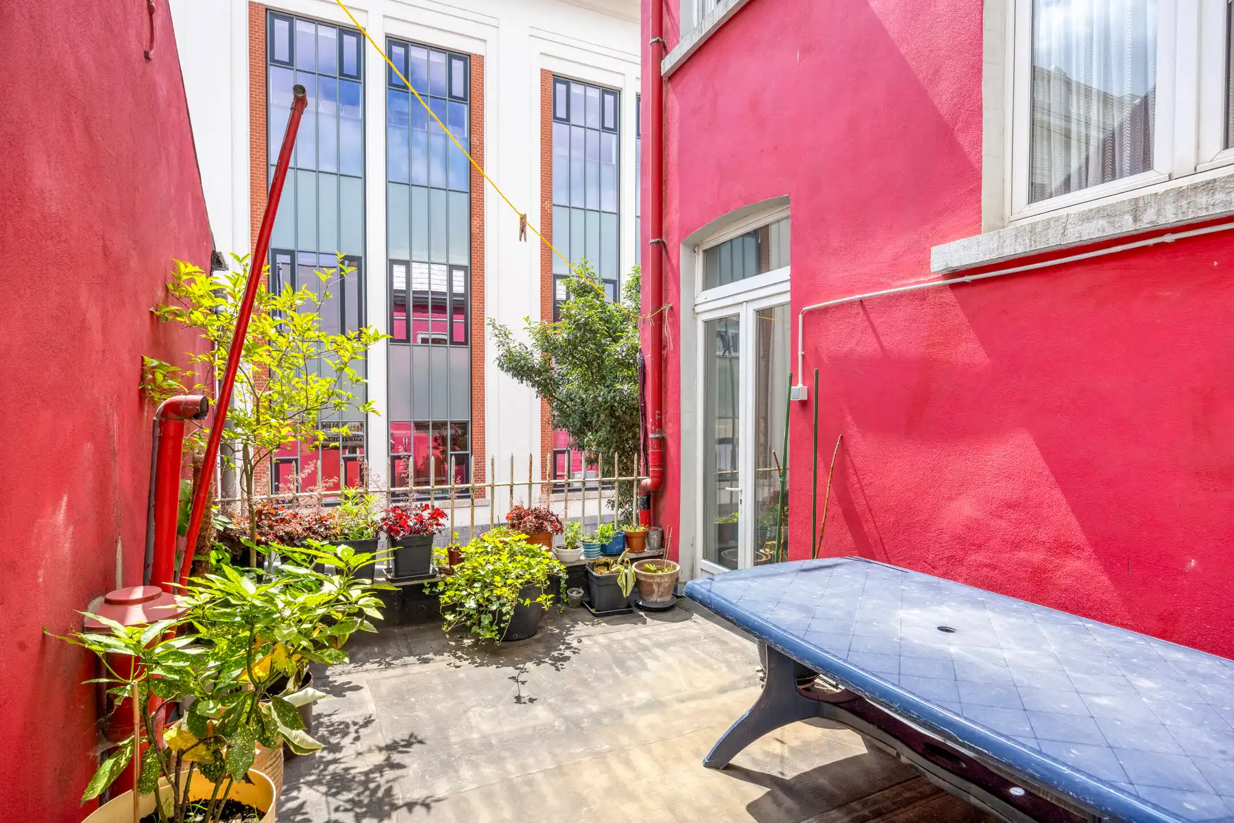 Goed gelegen en goed onderhouden woning met 4 slaapkamers foto 3