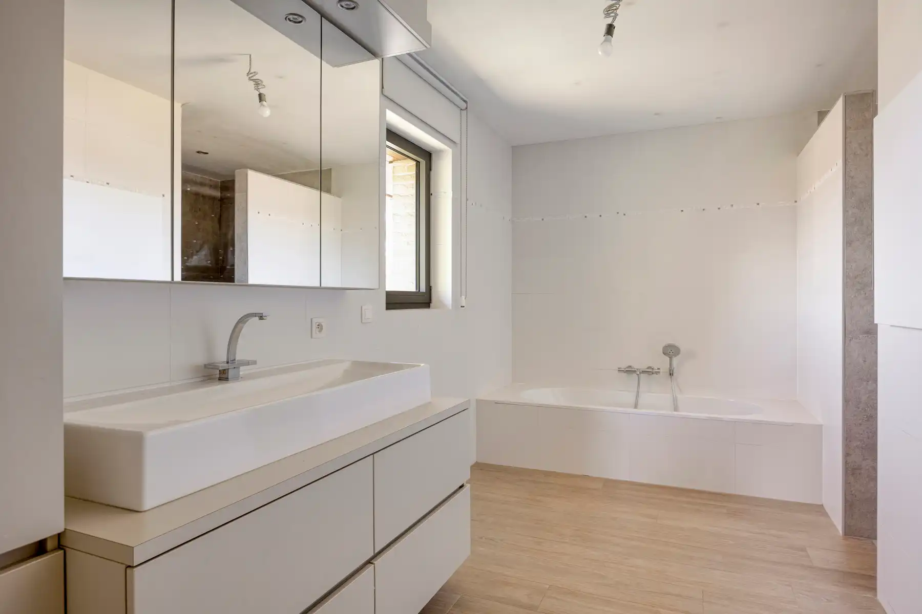 Ruime energiezuinige en instapklare villa in Wemmel foto 14