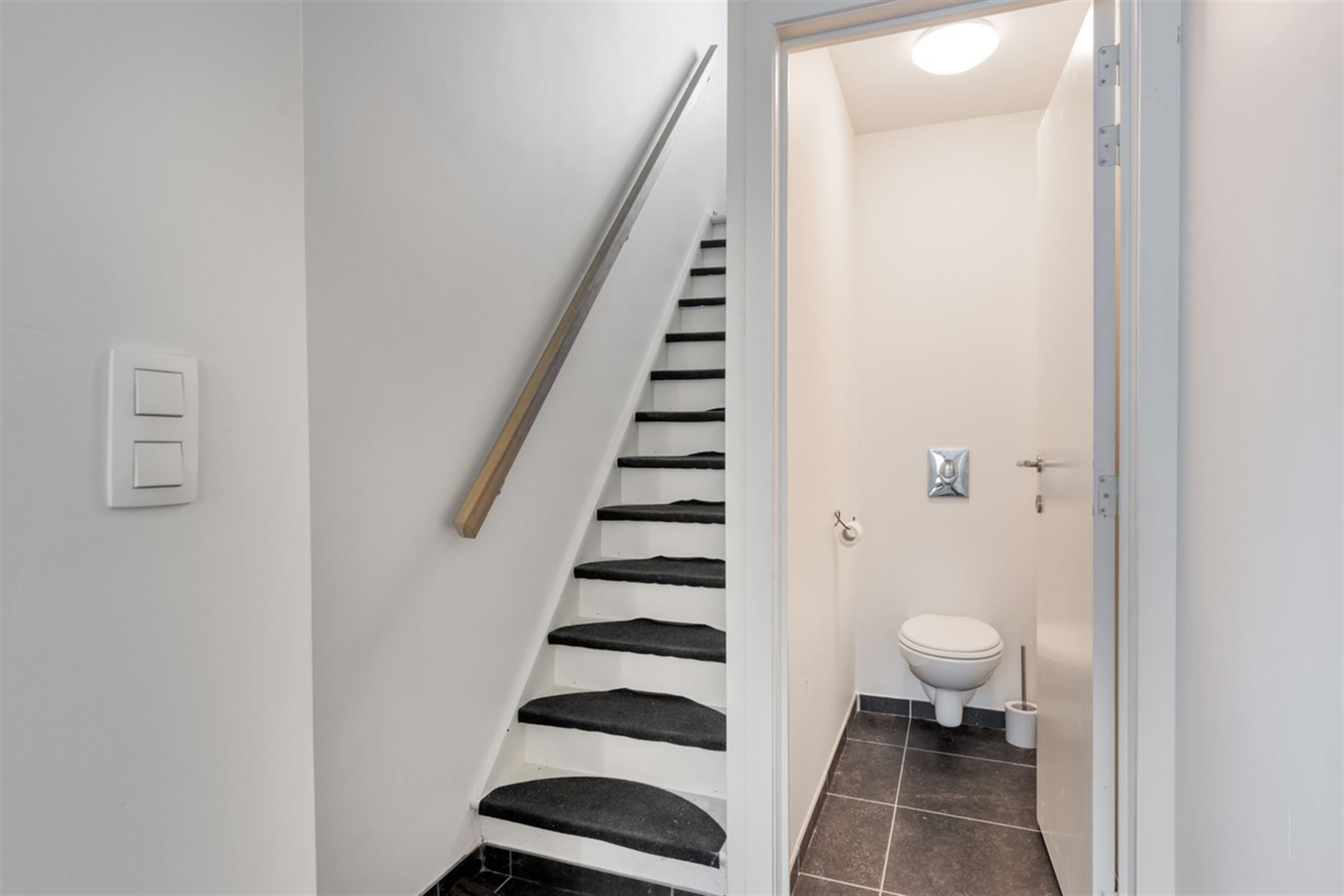 Recent gerenoveerde woning foto 4