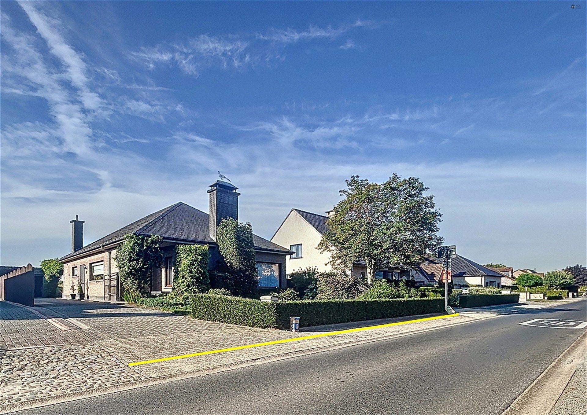 Hoofdfoto van de publicatie: Charmante woning met 3 slk en garage op toplocatie.