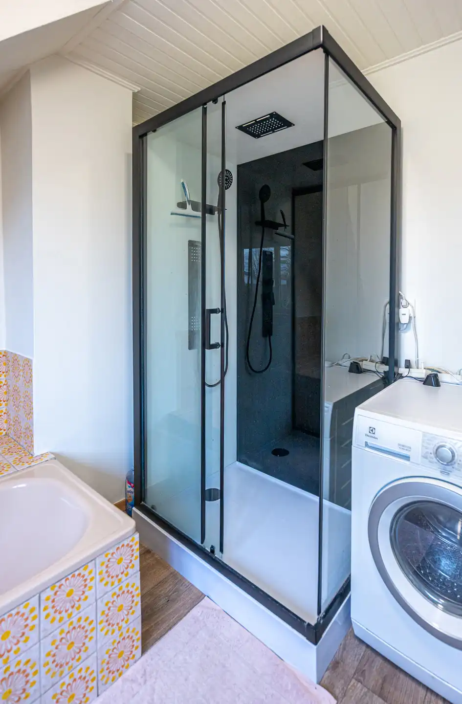 Instapklaar appartement met 2 slaapkamers foto 17