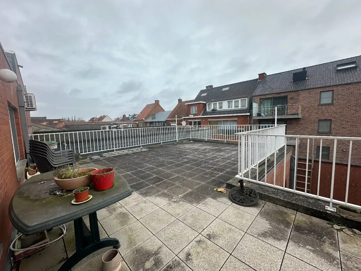 Uitstekend gelegen, ruim appartement met groot terras pal in het centrum van Langemark foto 8