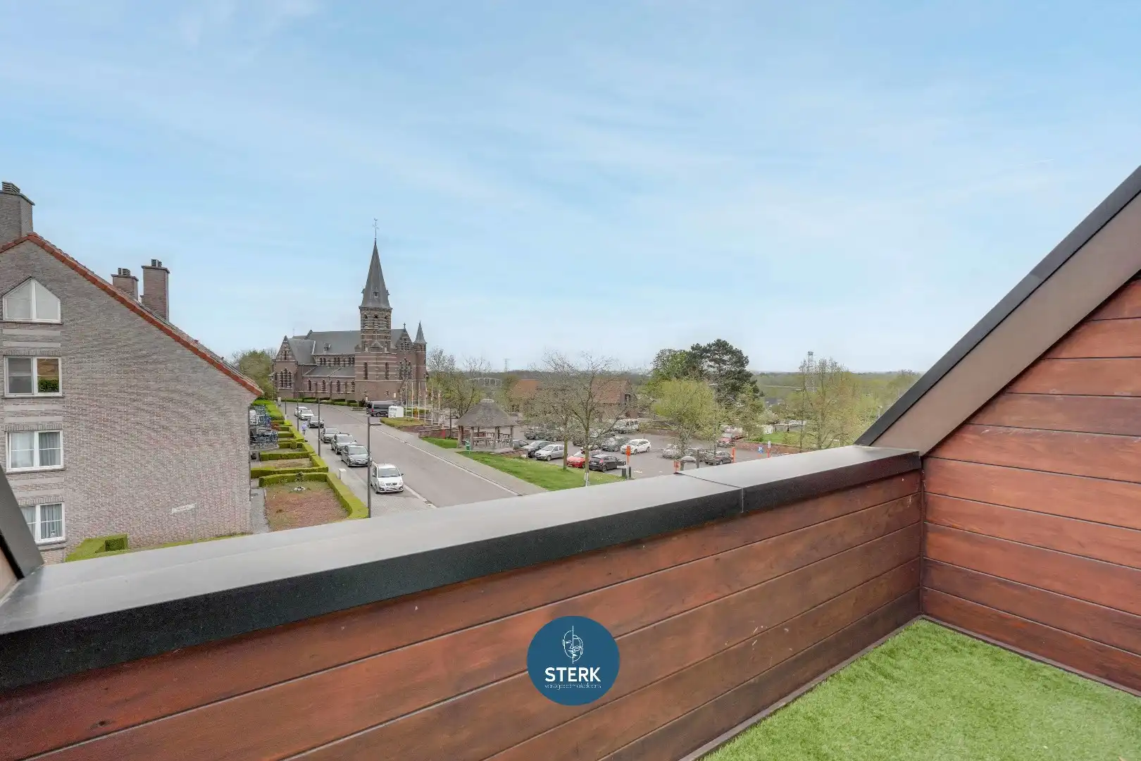 APPARTEMENT MET 2 SLPKS OP EEN GUNSTIGE LOCATIE TE GELLIK-LANAKEN !  foto 3