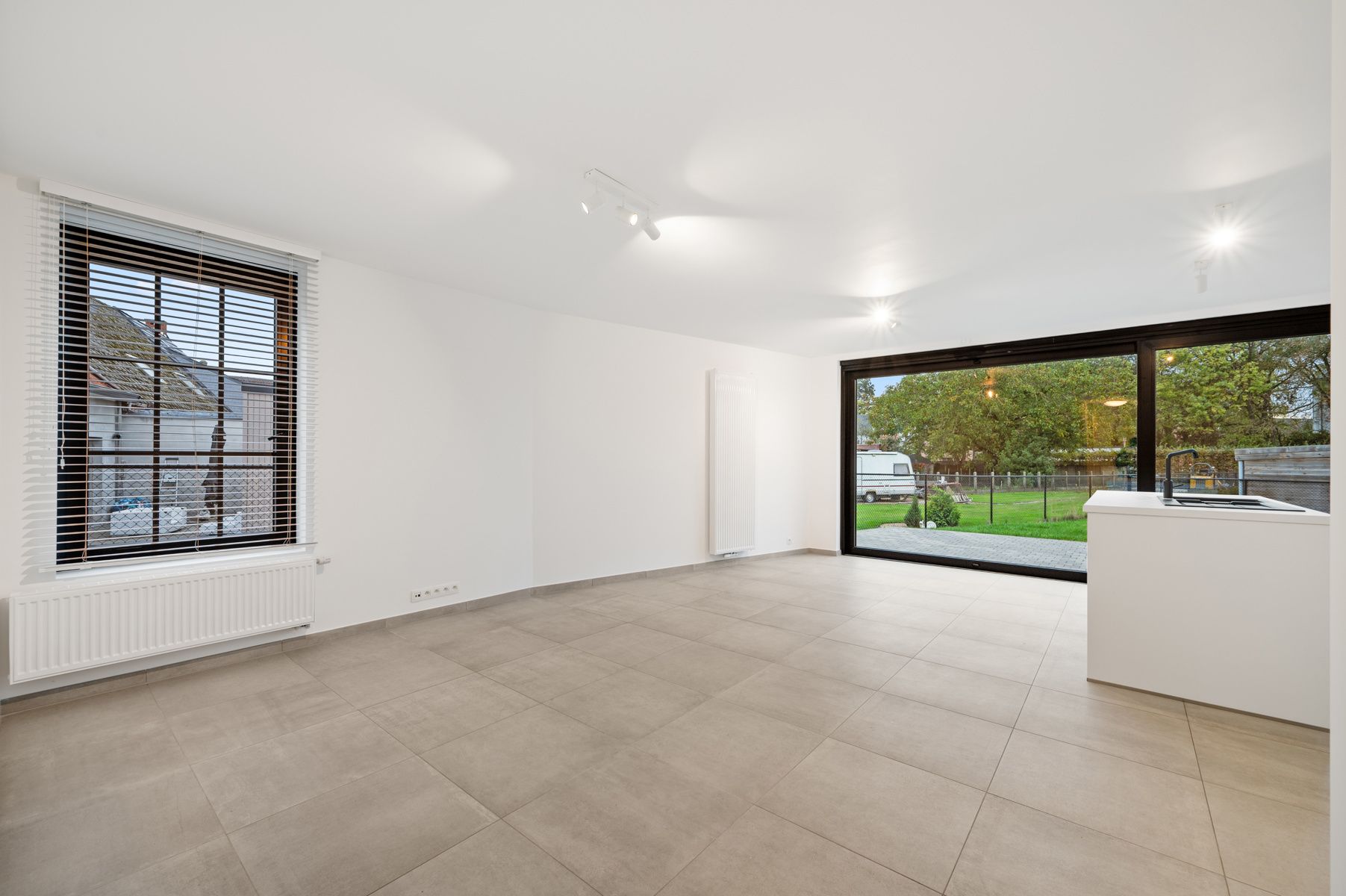 Zonnig nieuwbouw tuinappartement te ITEGEM foto 5