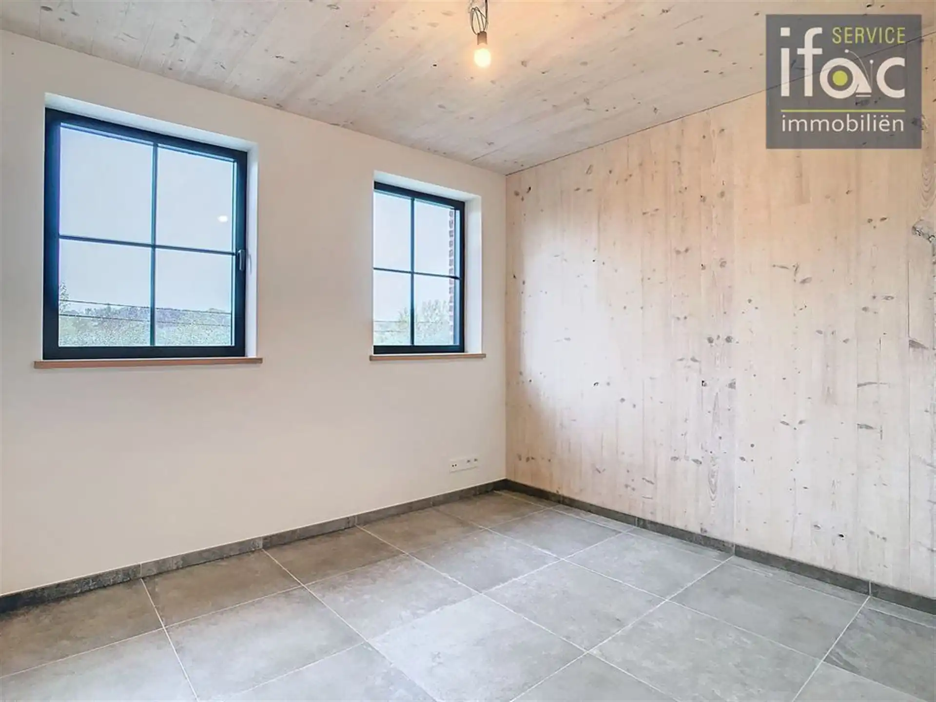 Villa met 4 slaapkamers, 2 badkamers en een grote tuin foto 26