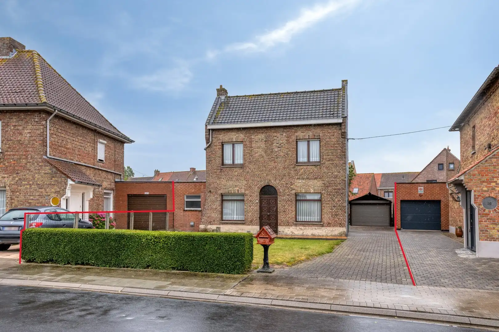 Rustig gelegen renovatiewoning, met 4 slaapkamers en een bewoonbare oppervlakte van 164 m² foto {{pictureIndex}}