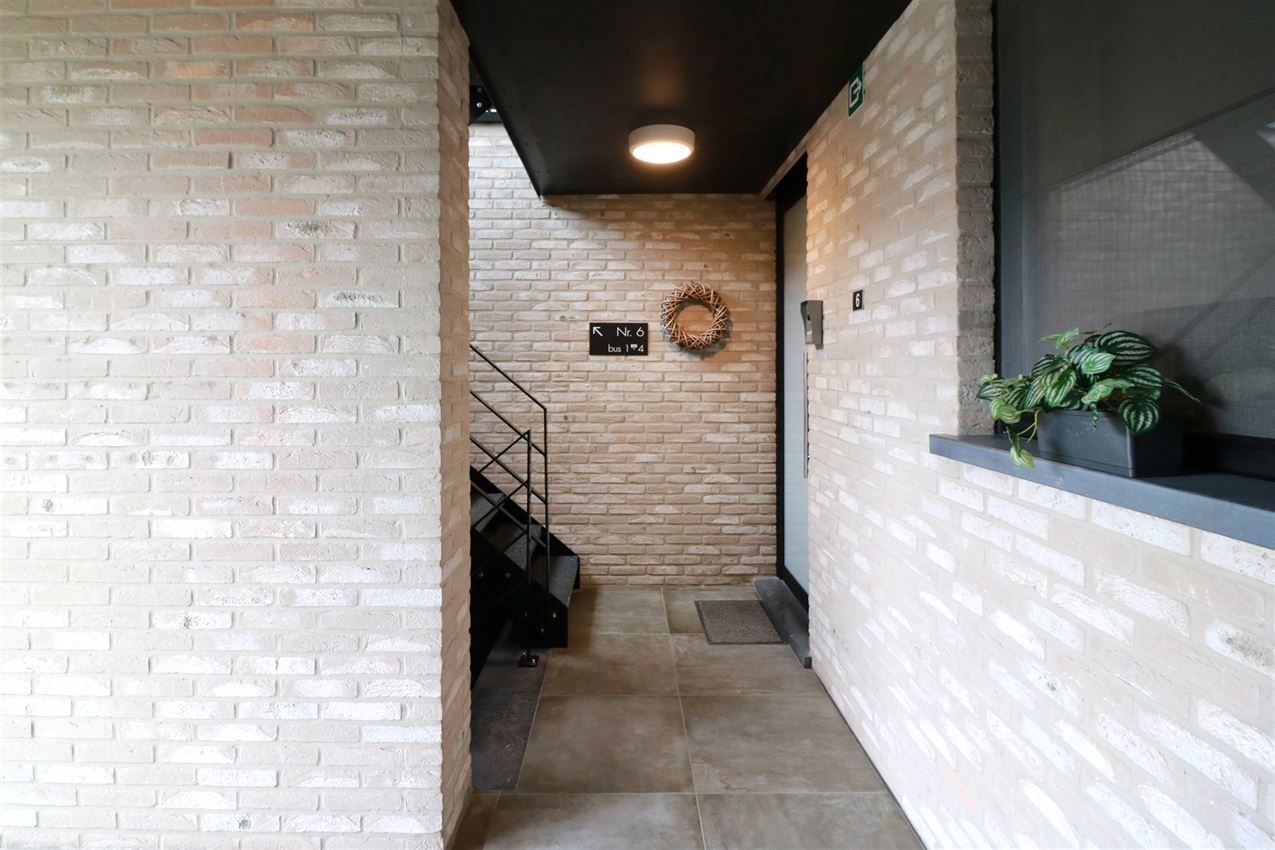 Gelijkvloers, tuintje op zuiden, garage, picco bello, unieke kans foto 5