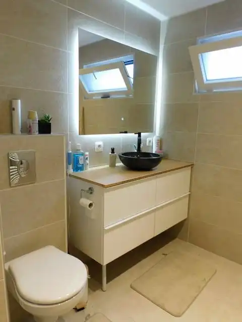 Volledig gerenoveerd appartement met groot terras foto 12