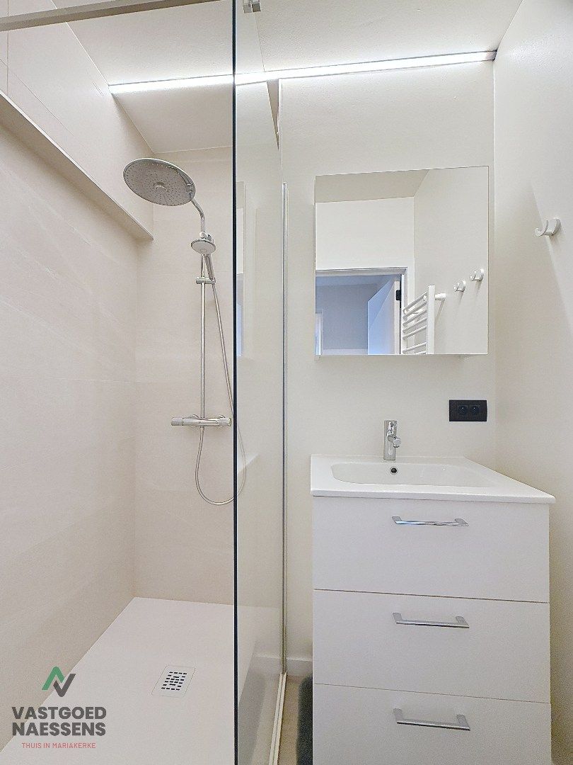 SCHITTEREND VERNIEUWD 3 SLPK APP MET ZICHT OP ZEE EN TERRAS foto 17