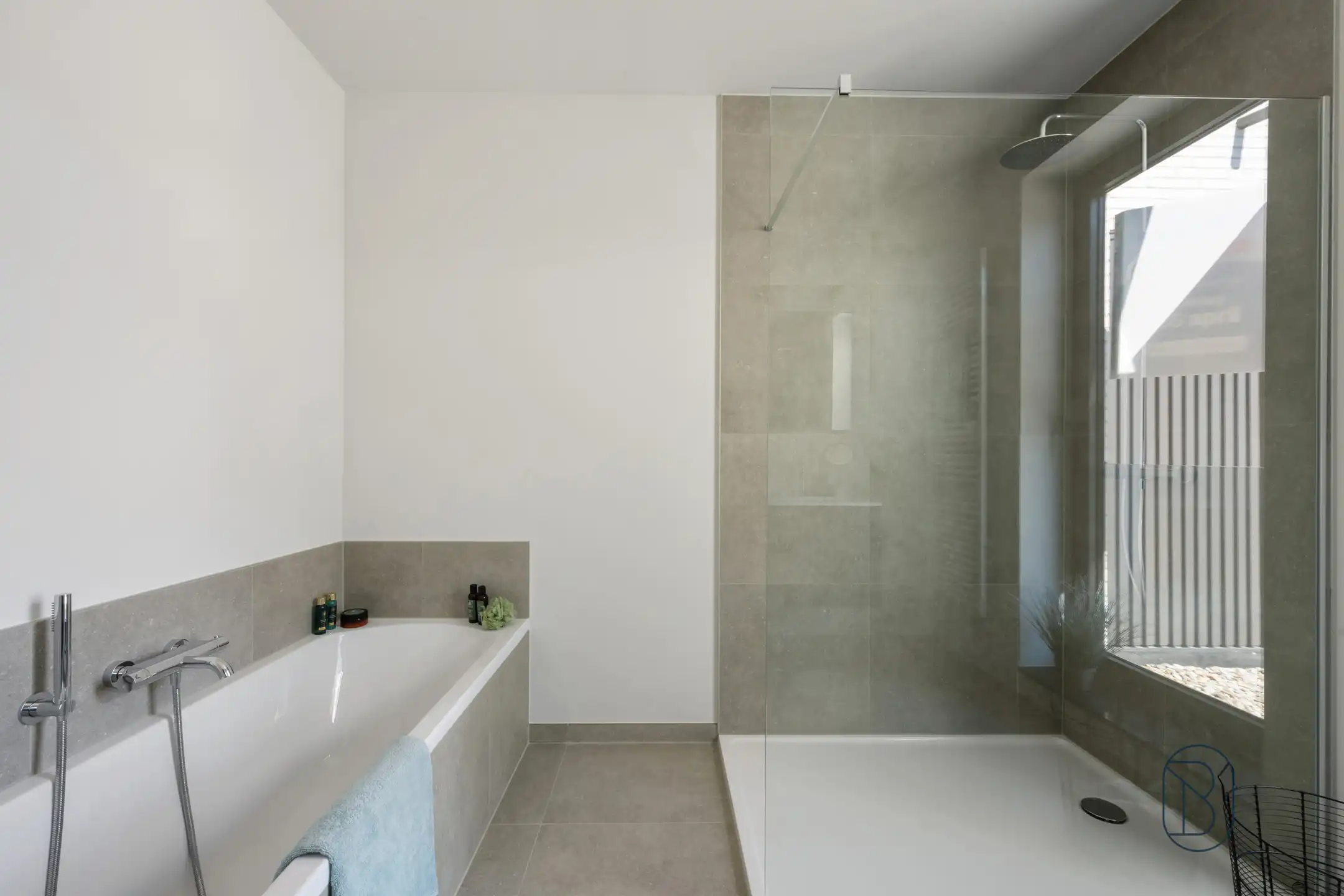 Kwalitatief afgewerkte nieuwbouw  (HOB) met 3 slk, E-peil 0 foto 20