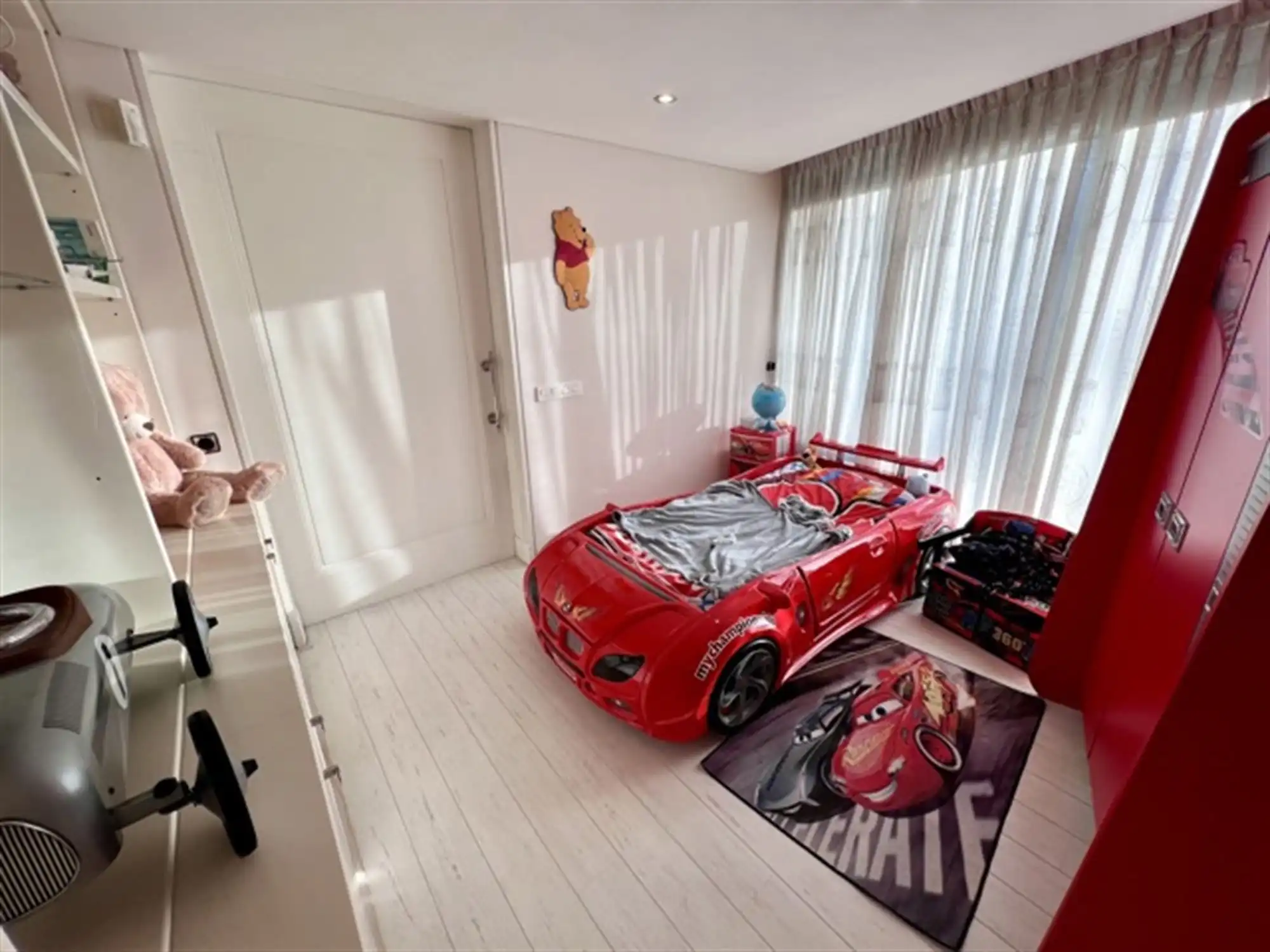 Statig landgoed met binnenzwembad op toplocatie foto 47