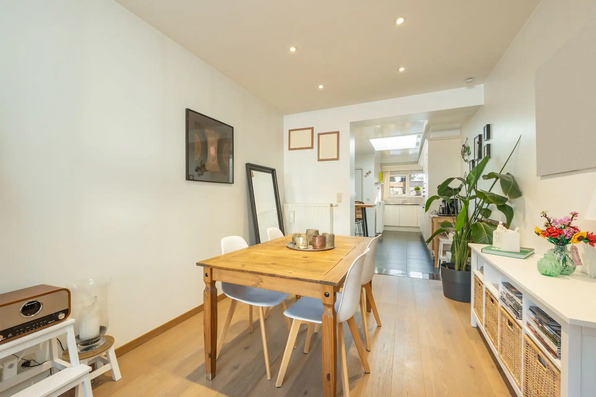 Instapklare eengezinswoning in de gegeerde Koornbloemwijk! foto 6