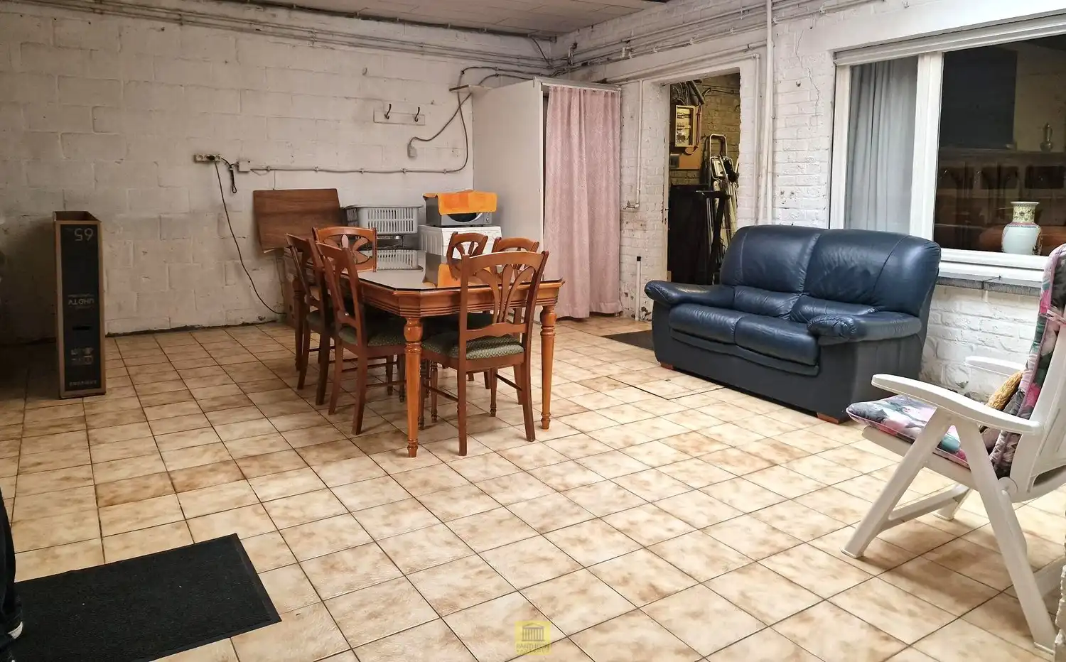 Rustig gelegen gezinswoning met 4 slaapkamers, garage en ruime zolder (= extra kamers) foto 8