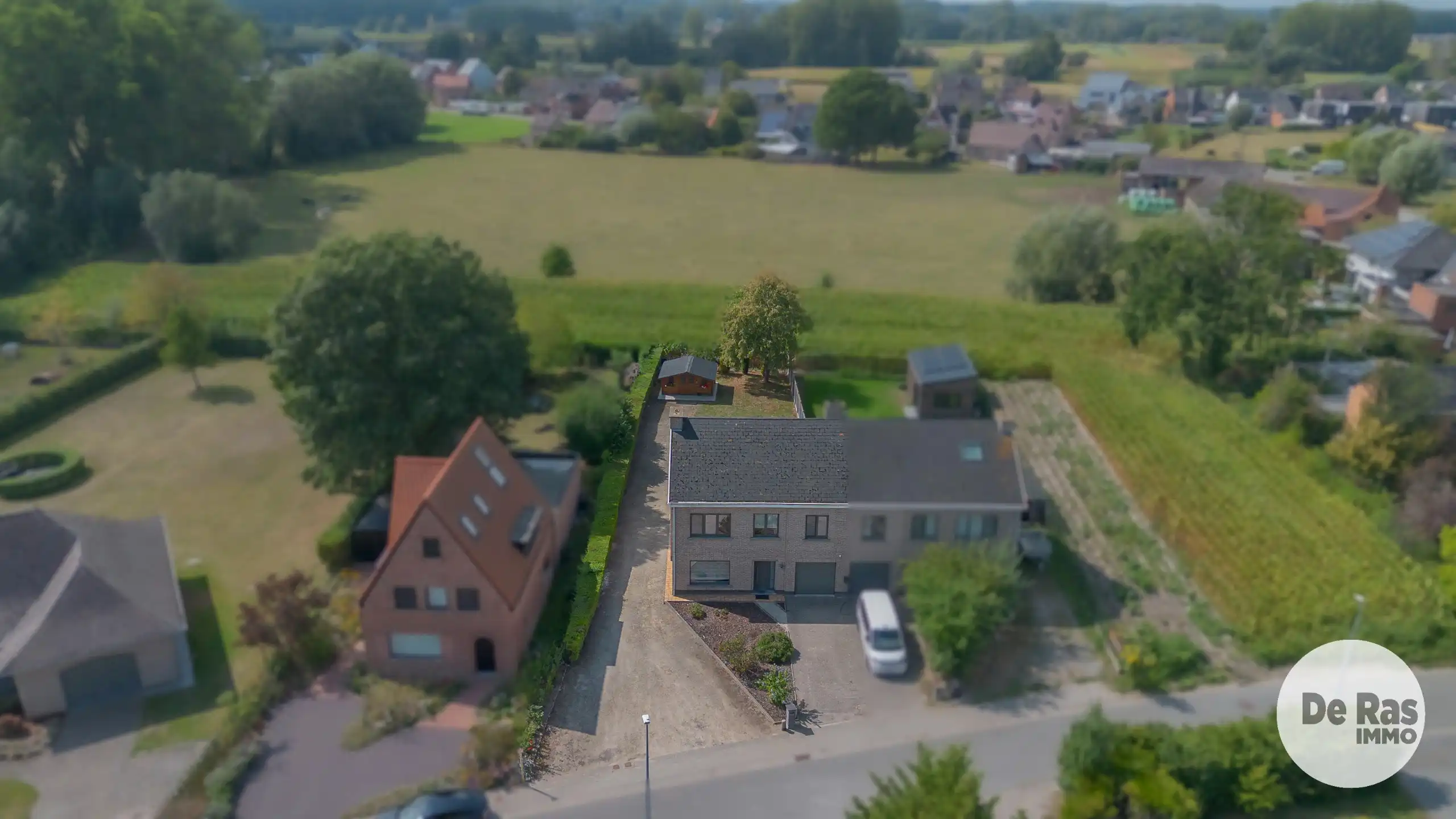 WICHELEN - Instapklare woning met 4 kamers, garage en tuin foto 24