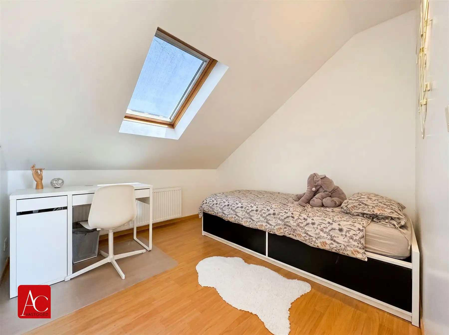 Instapklare woning met 5 slaapkamers en tuin foto 32