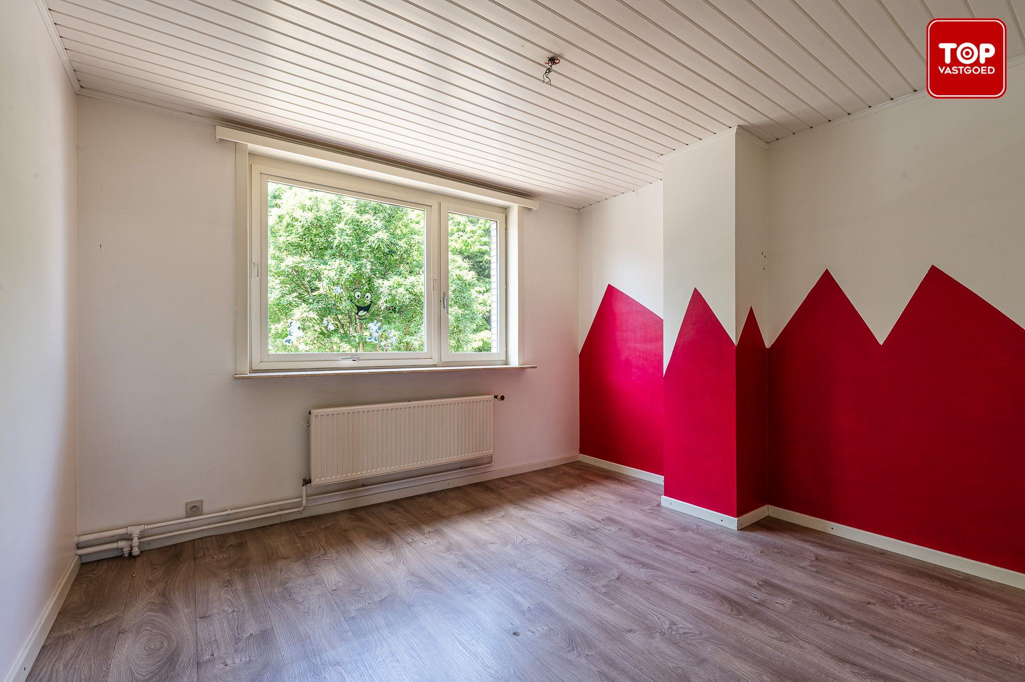 Woning met 3 slaapkamers, tuin en garage.  foto 17