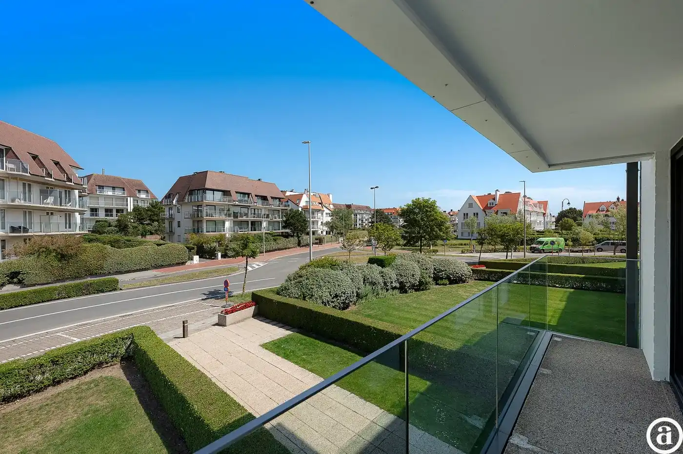 Gerenoveerd appartement in een villa residentie in het Zoute foto 17