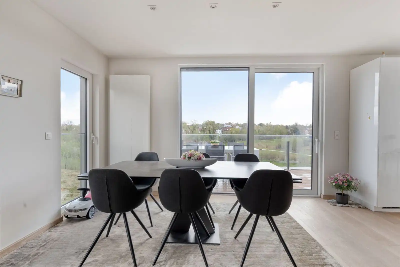 Prachtige penthouse met 3 slaapkamers en dubbel terras foto 6