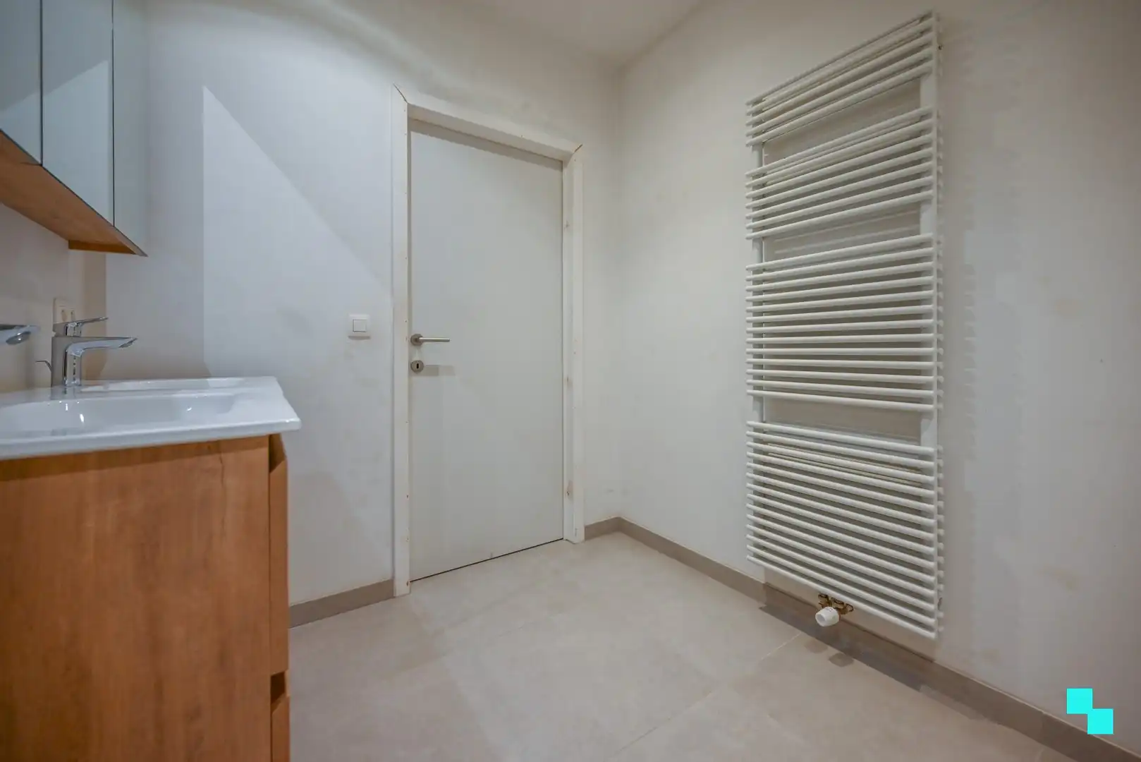 Gerenoveerde 2-slaapkamerwoning in Ingelmunster foto 13