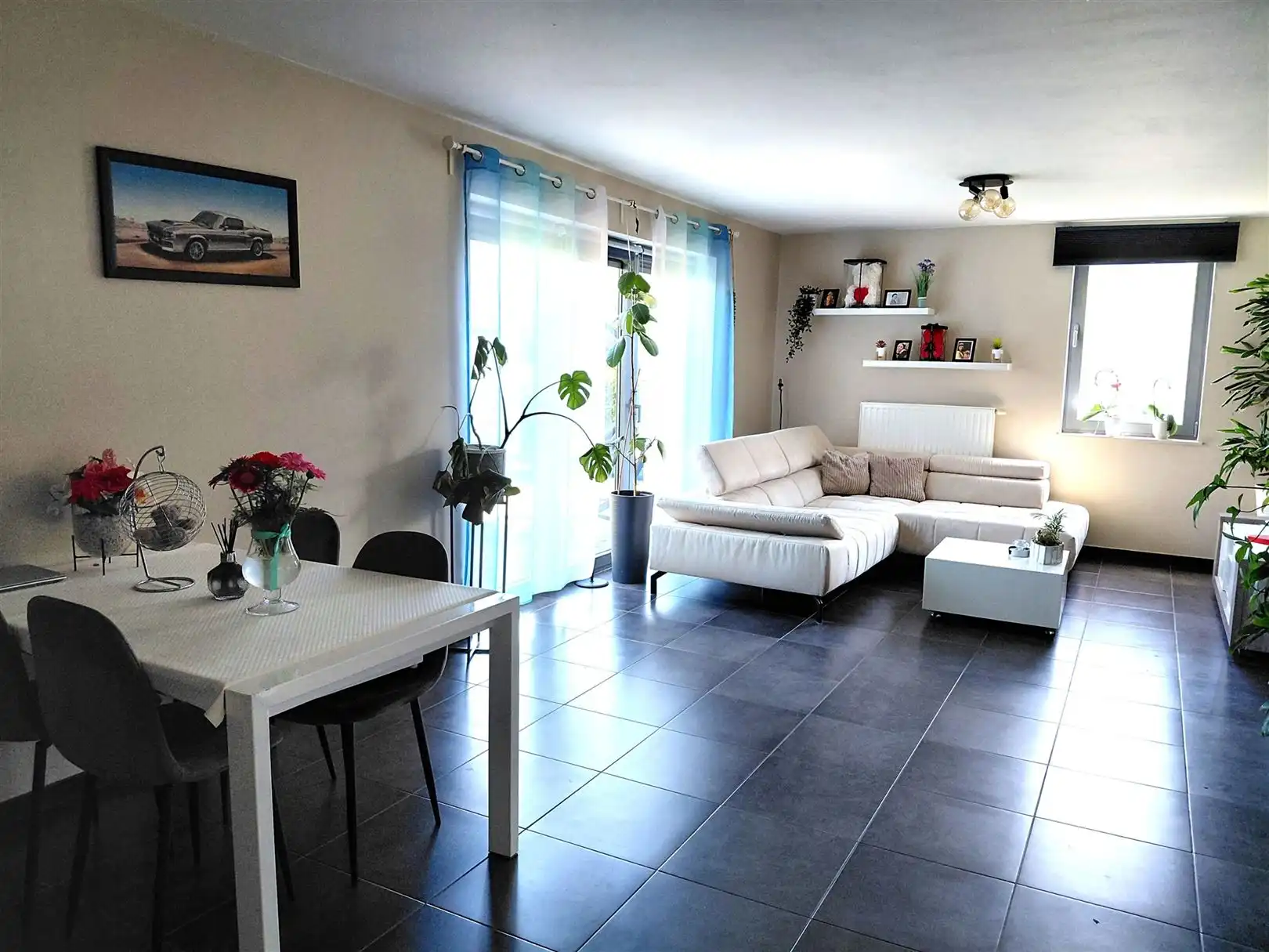 TE HUUR: Gelijkvloers appartement met 2 slaapkamers te Heusden! foto 2