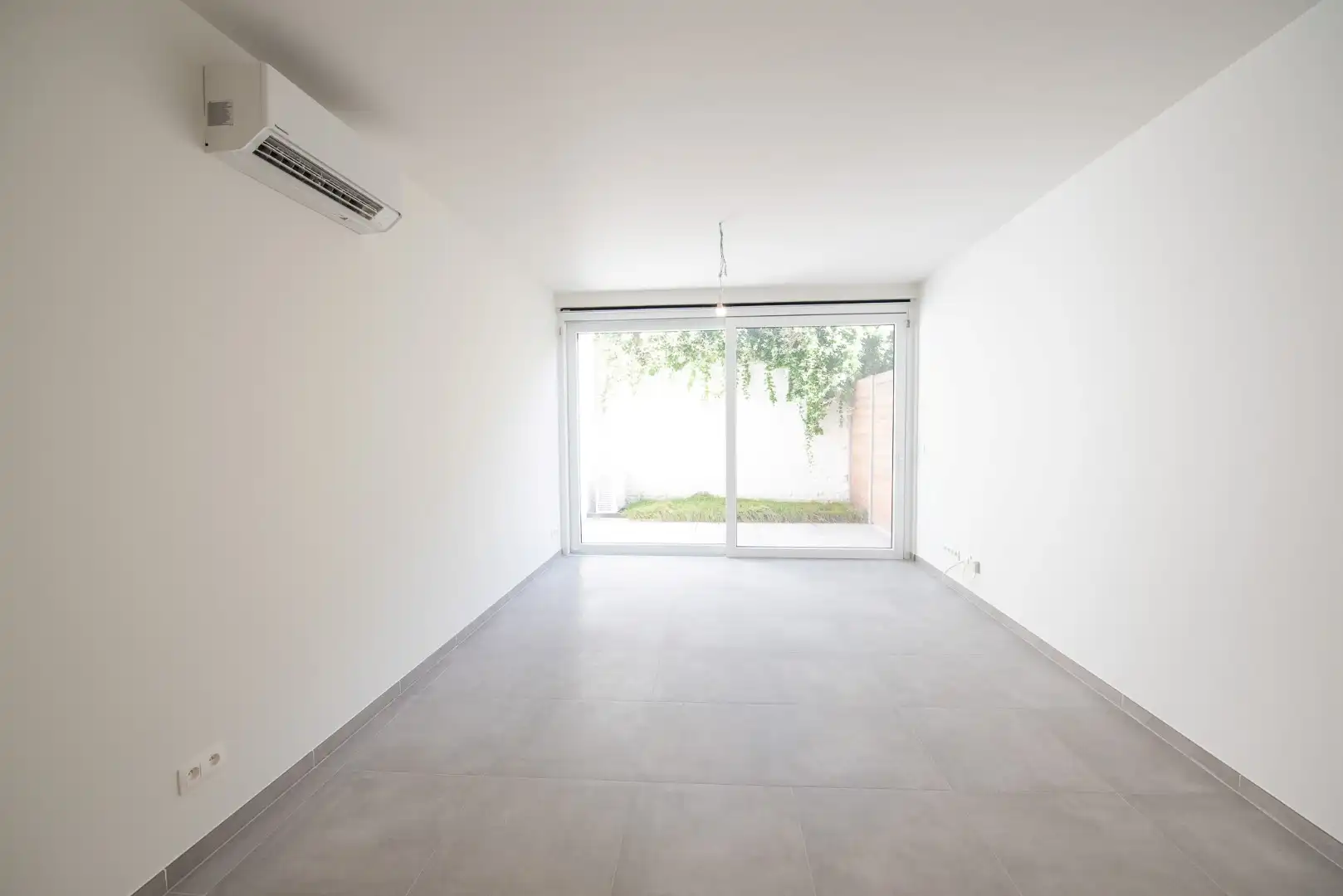 Instapklaar éénslaapkamerappartement met stadstuin foto 6