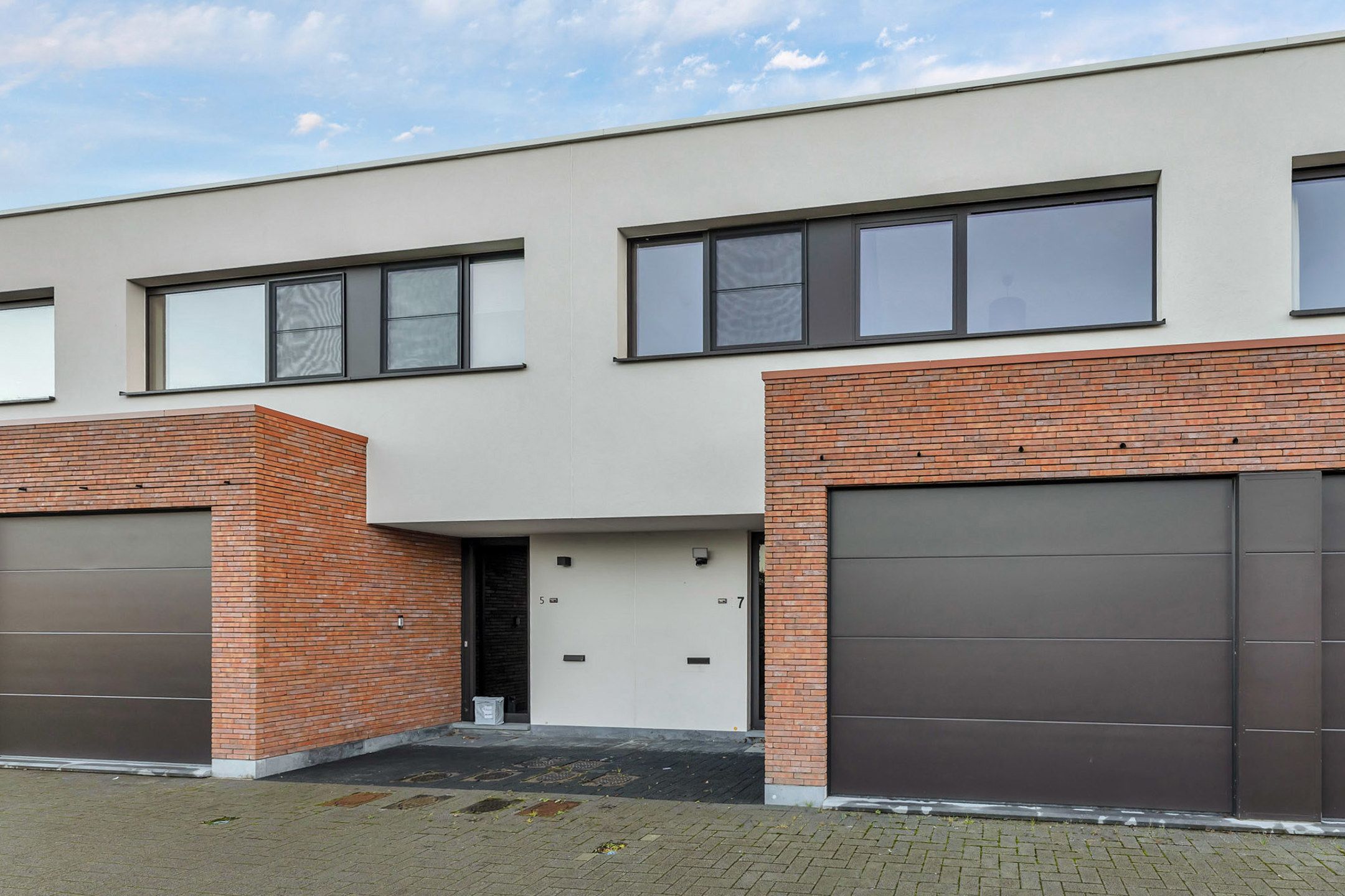 Nieuwbouwwoning met garage op rustige ligging foto 25