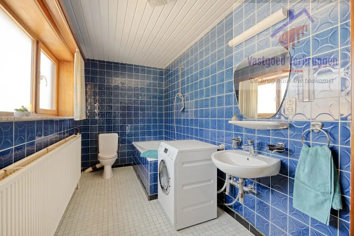 Goed gelegen ruime halfopen bebouwing met prachtige zongerichte tuin foto 16