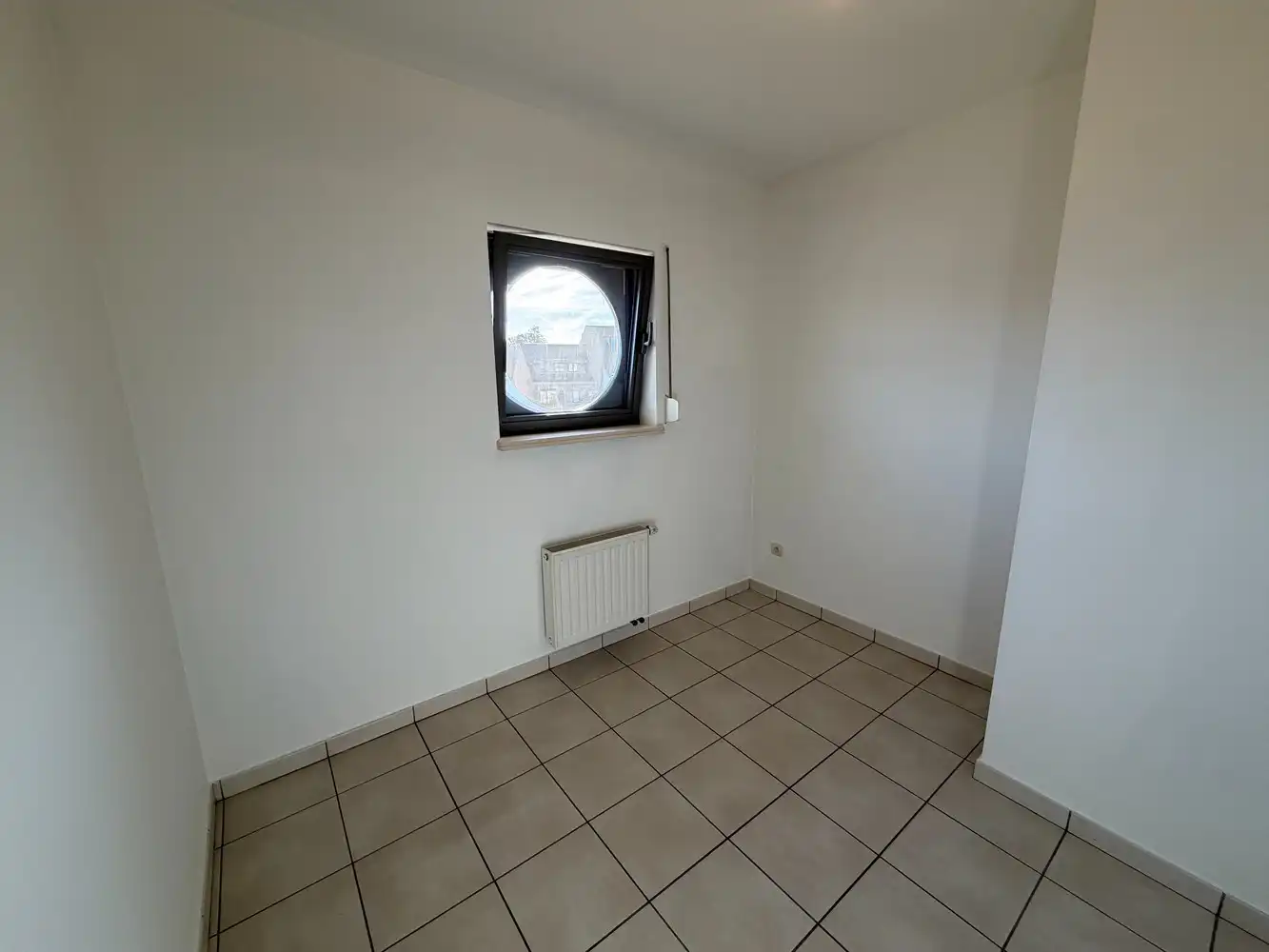 Instapklaar en energiezuinig appartement met 2 slaapkamers in centrum Zonhoven foto 11