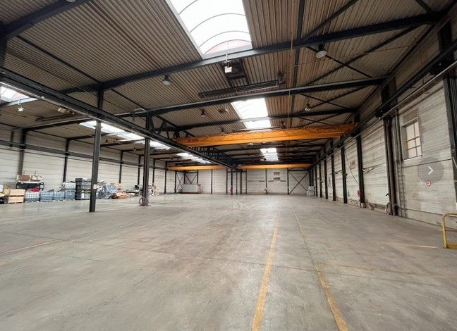 7012m² magazijn met luifel foto 3