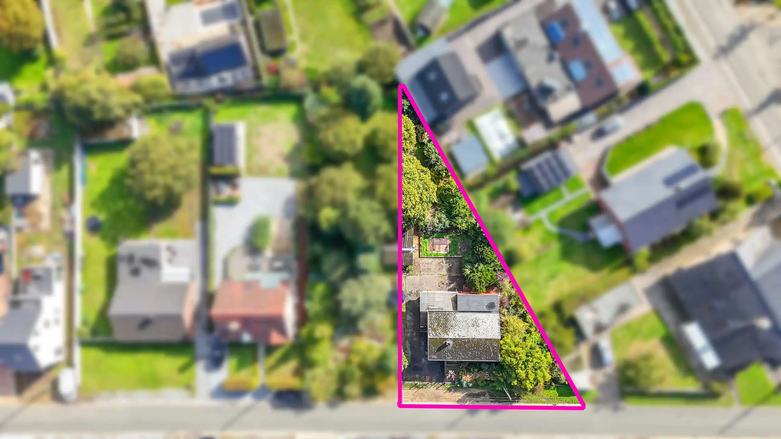 Ruime vrijstaande woning op 709 m² met veel potentieel! foto 45