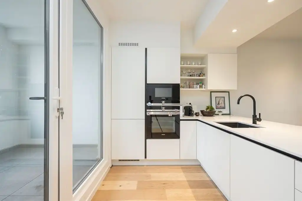 Luxueus gerenoveerd duplexappartement foto 4