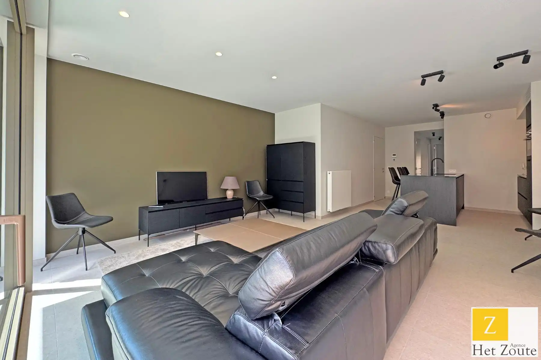 Appartement op toplocatie met aangenaam terras foto 9