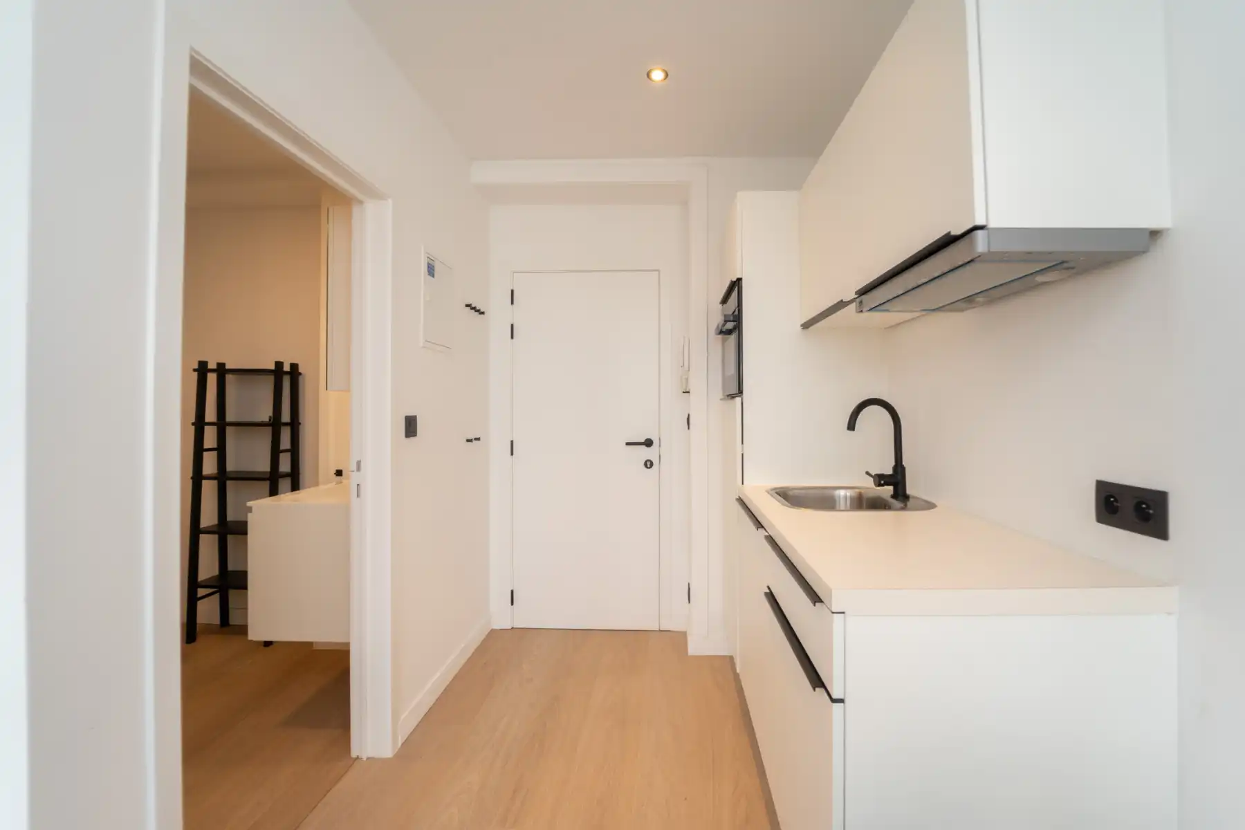 Gerenoveerde studio op zeer centrale ligging in hartje Gent foto 3