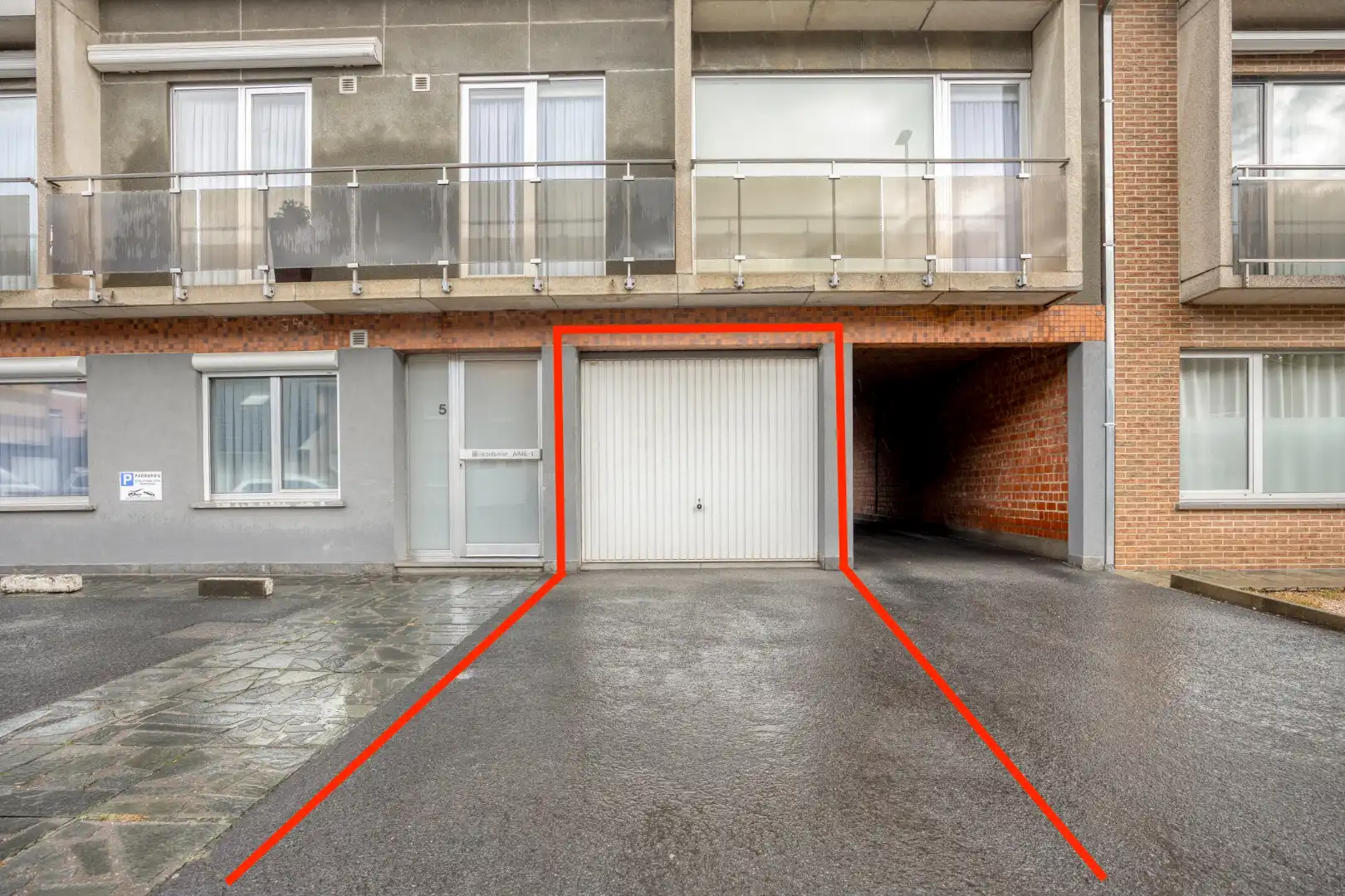 Leuk gerenoveerd appartement met garage in centrum Lauwe! foto 15