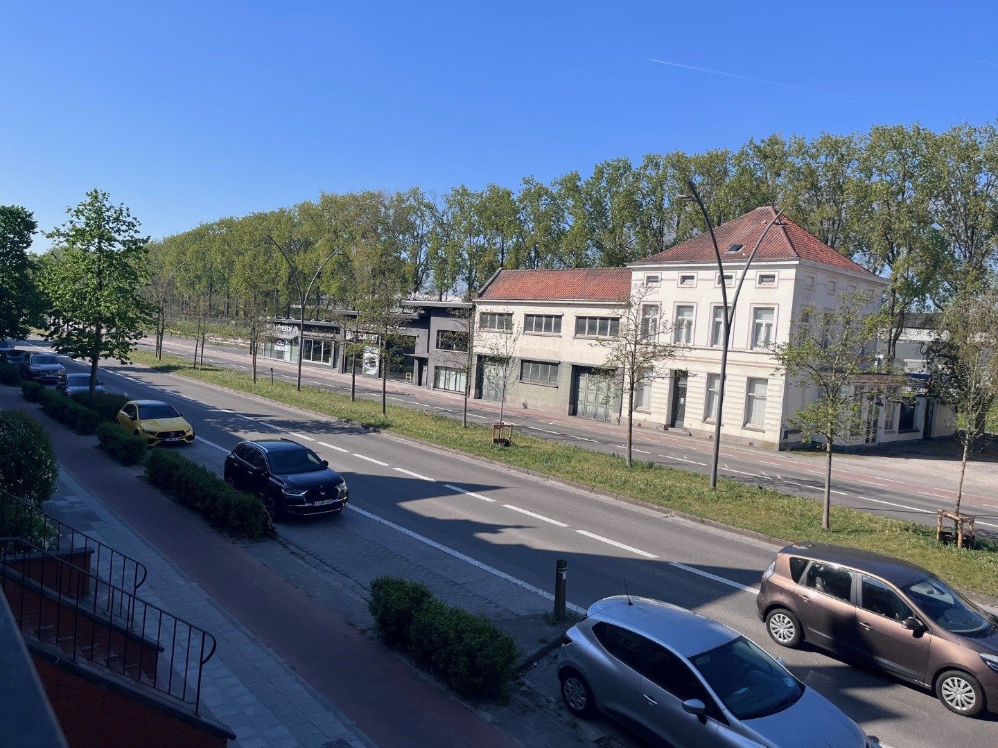 Bijzonder goedgelegen, ruim 3-slaapkamer-appartement met riant zonneterras foto 11