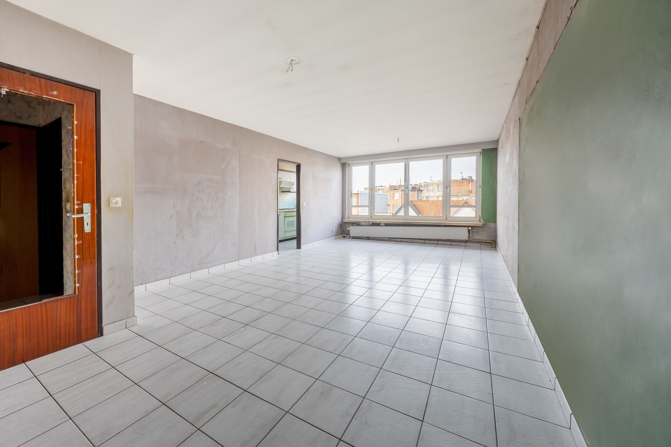 Appartement in Deurne met Renovatiepotentieel foto 3