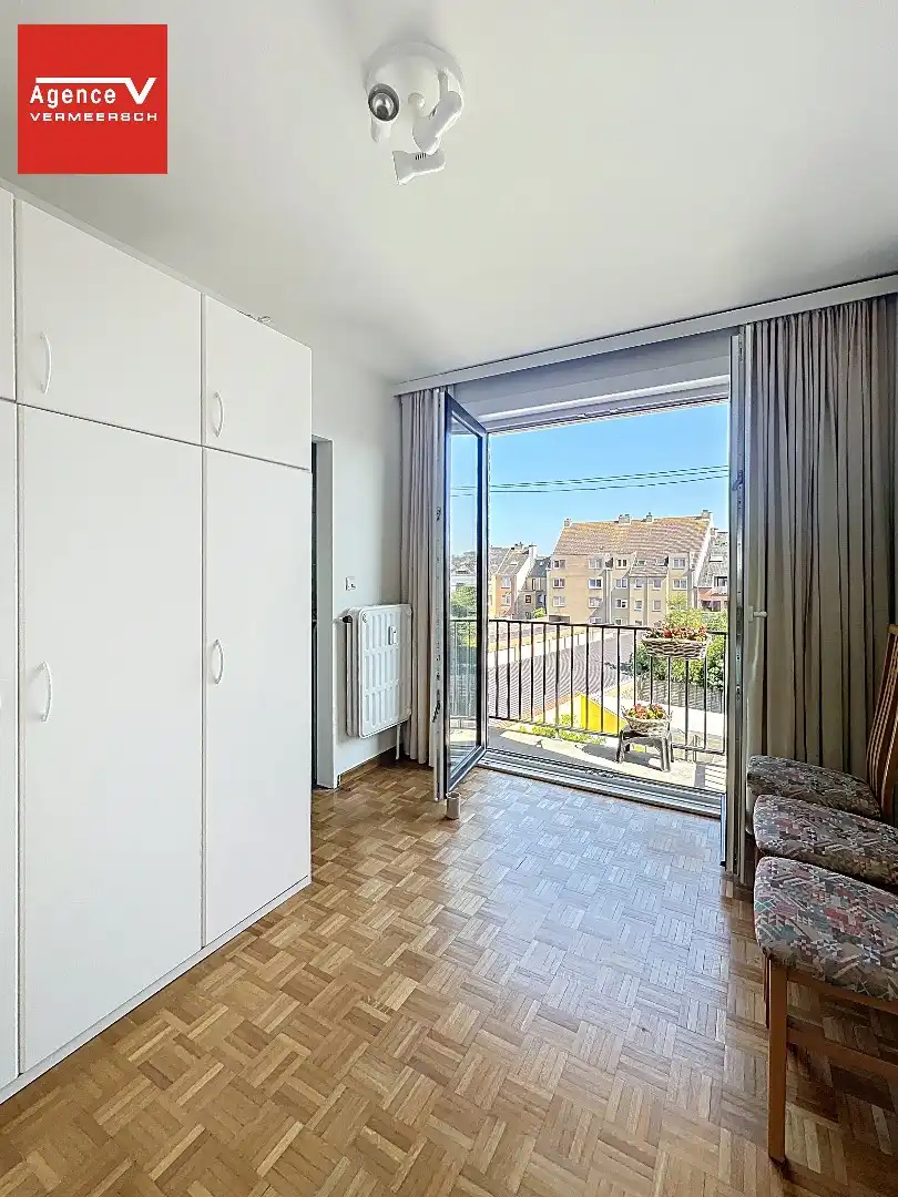 Instapklaar gemeubileerd zeezicht-appartement nabij duinen te Mariakerke!  foto 10