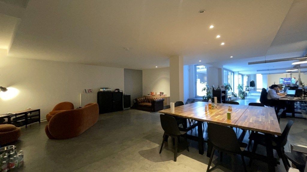 Gelijkvloers kantoor te huur aan het Zuid in Antwerpen foto 7