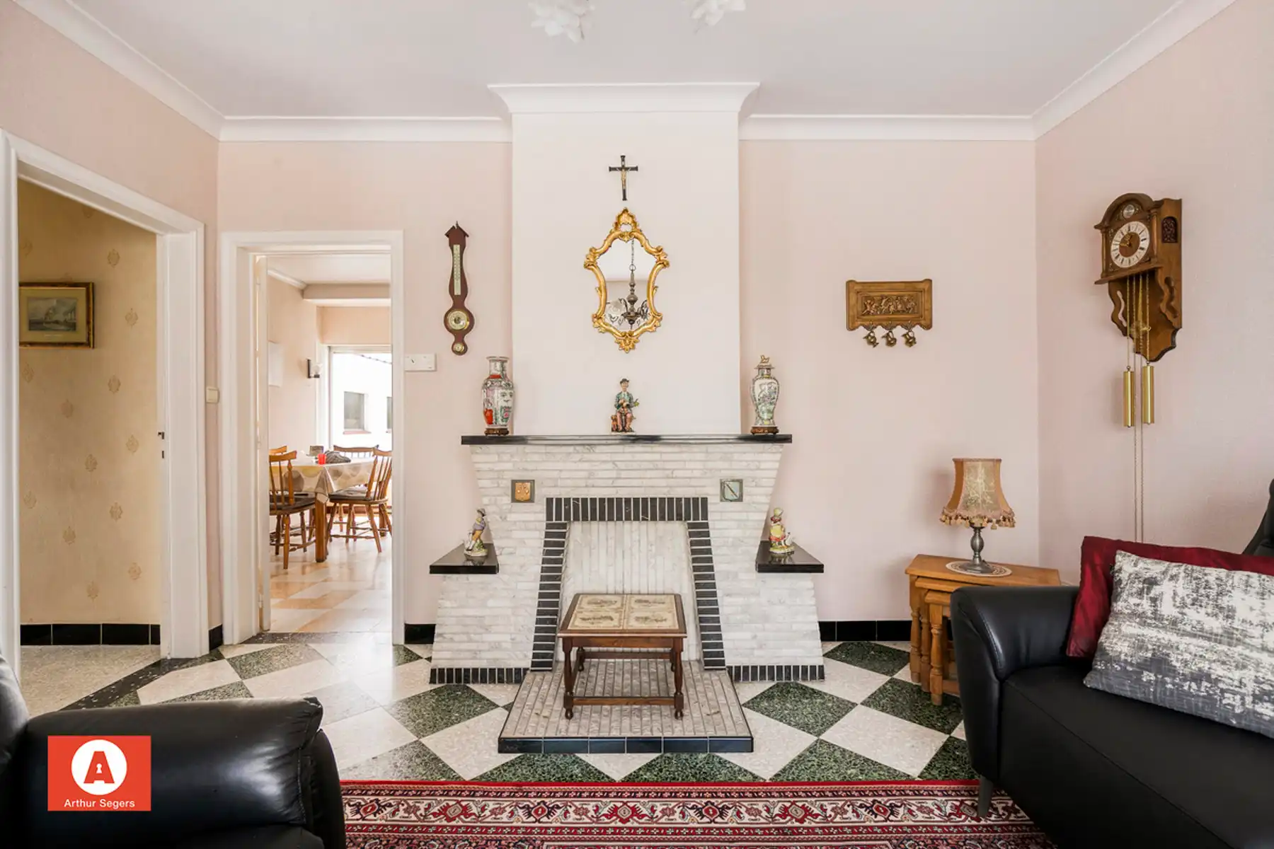 Te renoveren woning in doodlopende straat foto 6